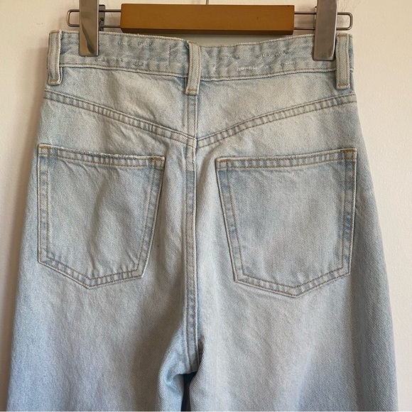 Zara High-Rise Distressed Baggy Wide Leg Denim Jeans • Light Wash • size US 2 - Picture 6 of 11